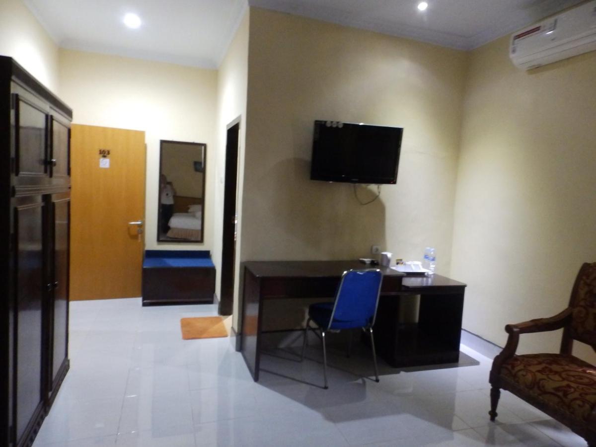 Bahari Family Hotel Bitung Zewnętrze zdjęcie