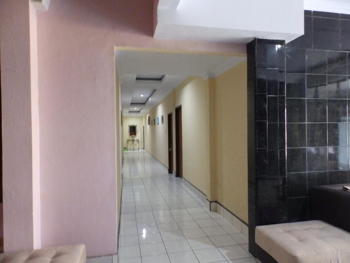 Bahari Family Hotel Bitung Zewnętrze zdjęcie